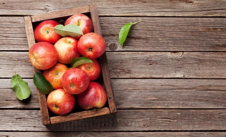 هل التفاح مفيد للقولون